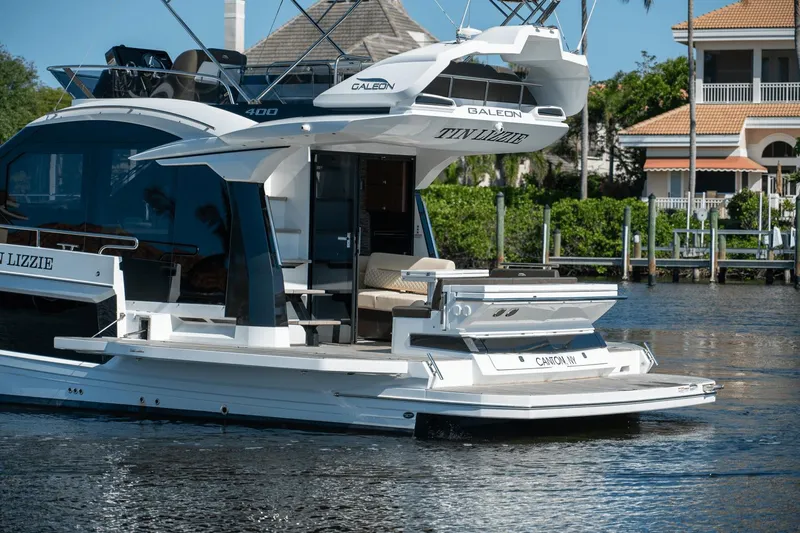 Tin Lizzie Yacht Photos Pics 