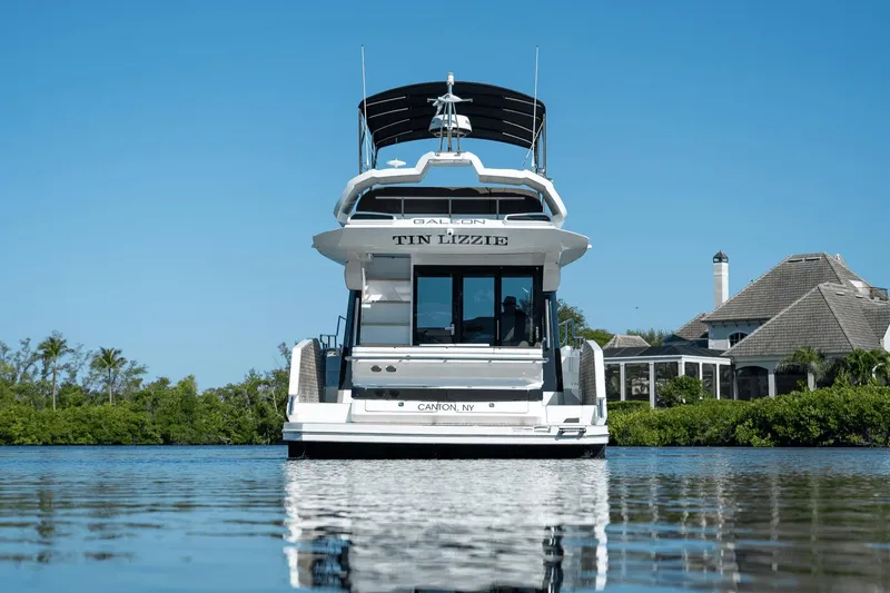 Tin Lizzie Yacht Photos Pics 