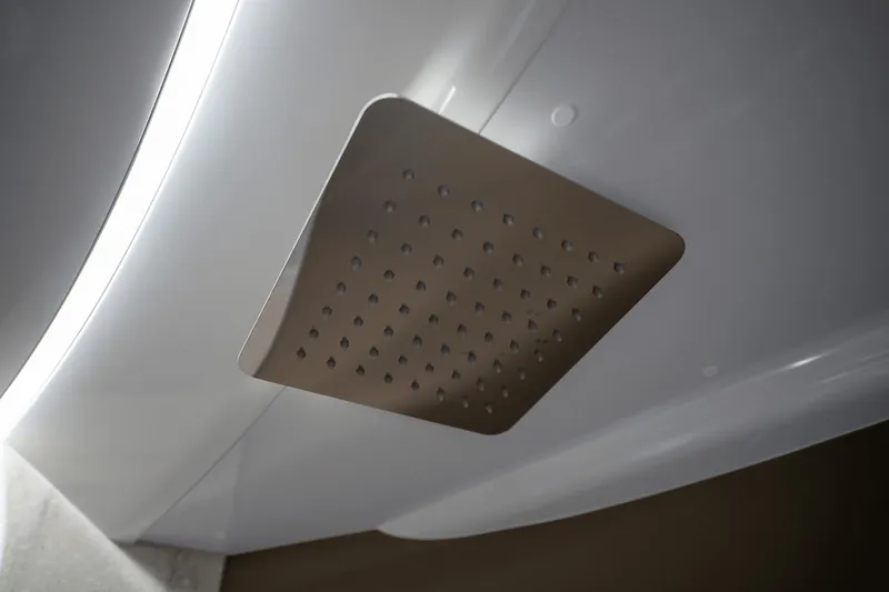 Tin Lizzie Yacht Photos Pics 