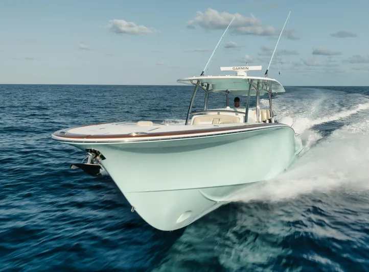  Yacht Photos Pics 2025 Mag Bay 43 CC cruising on open water.