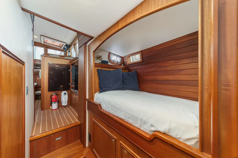 Aesclepius Yacht Photos Pics Aft companionway