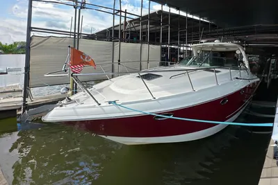 Chaparral Signature 370