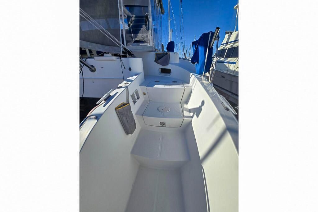 2006 Dolphin 46 