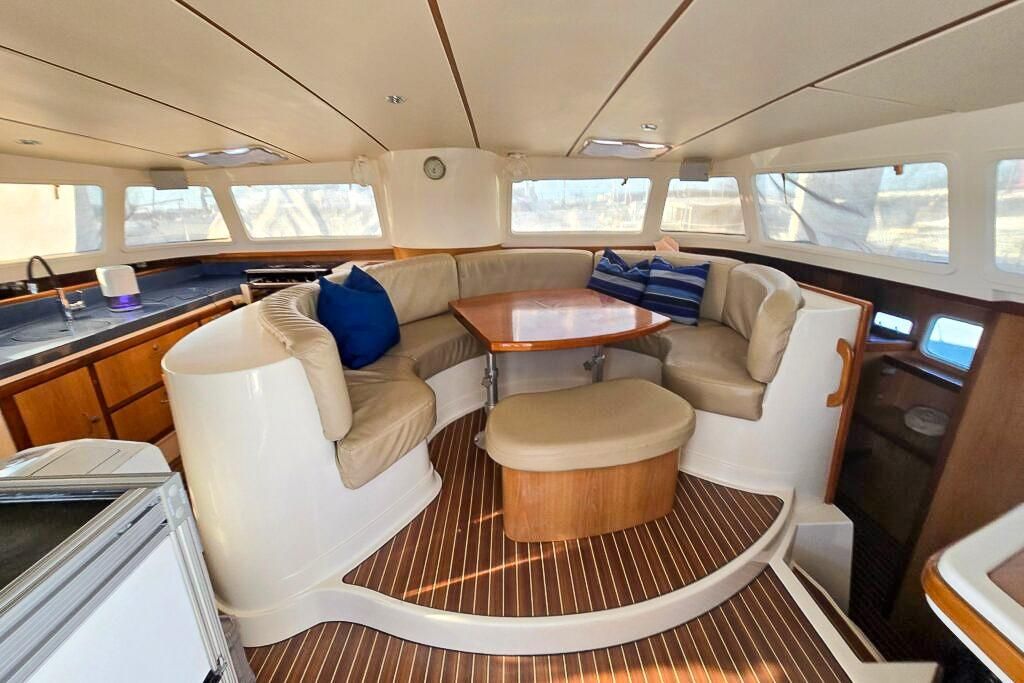 2006 Dolphin 46 