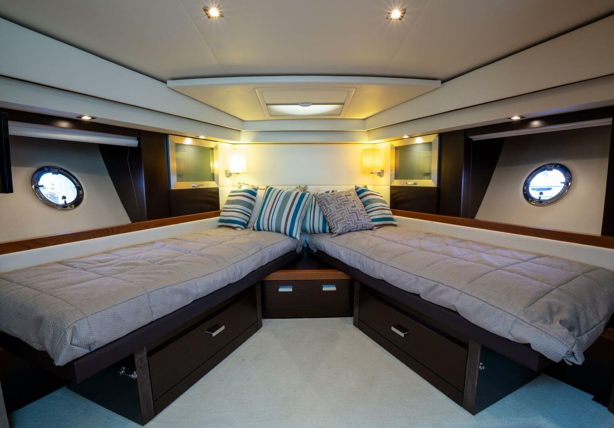 2017 Tiara Yachts 53 