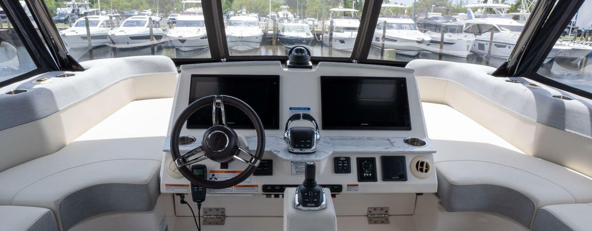 2017 Tiara Yachts 53 