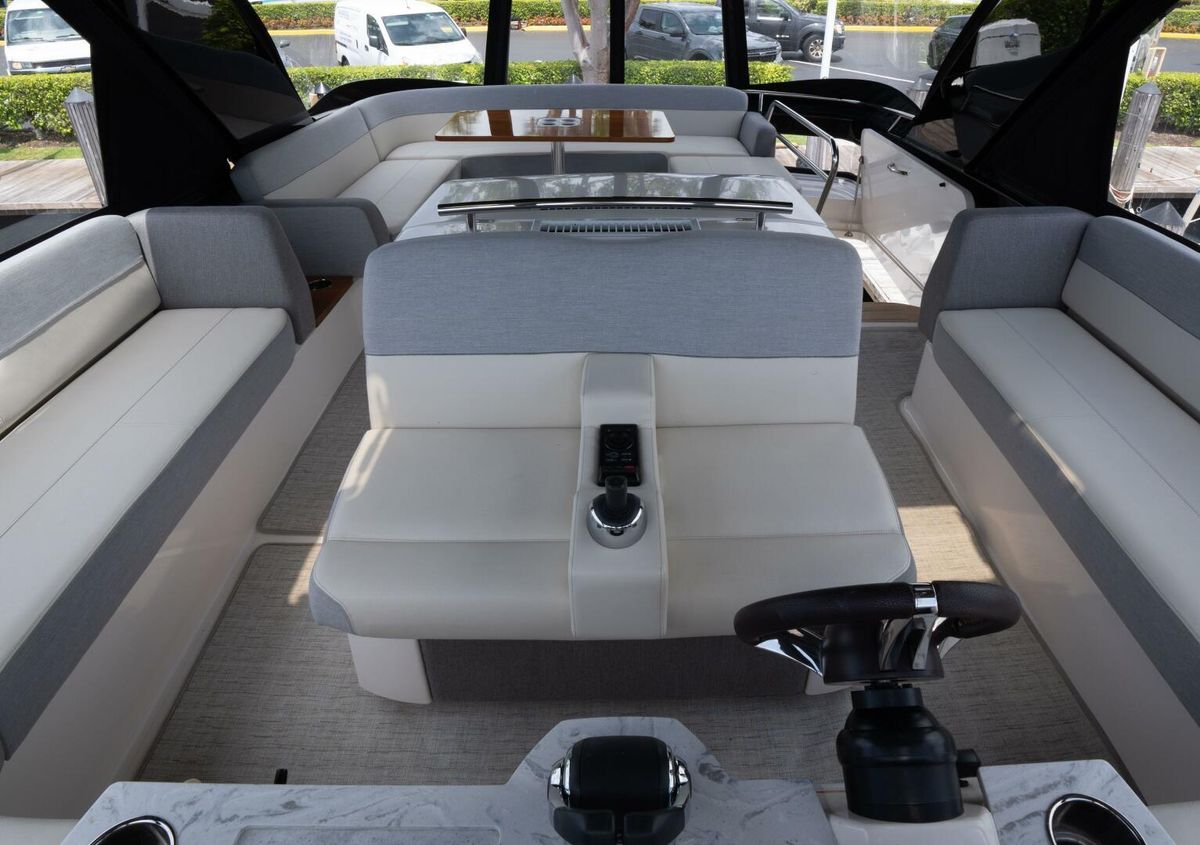 2017 Tiara Yachts 53 