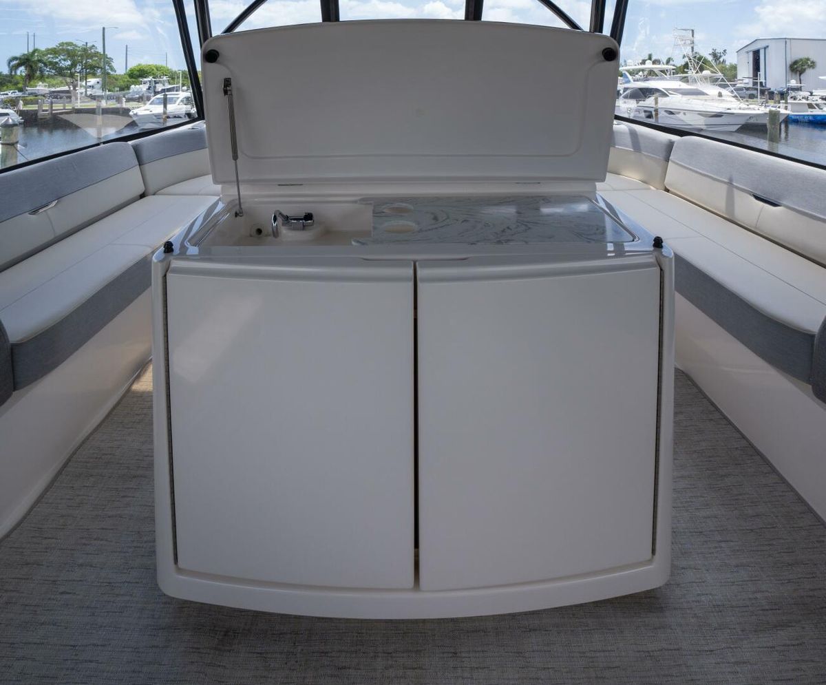 2017 Tiara Yachts 53 