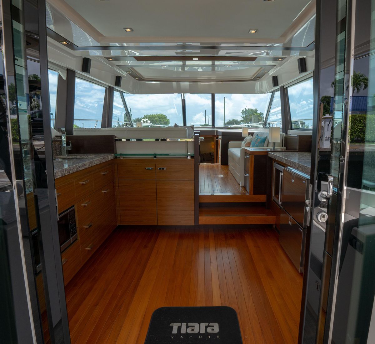 2017 Tiara Yachts 53 