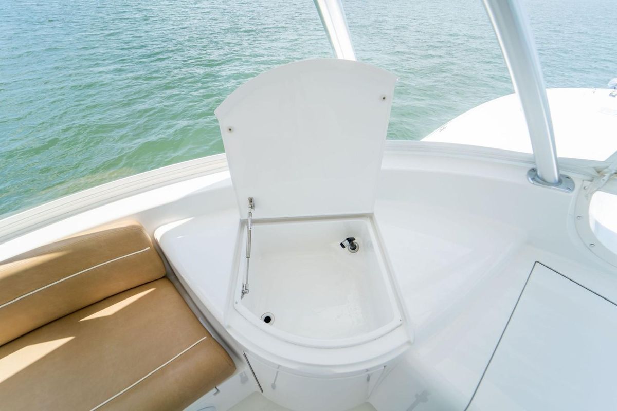 2018 Viking 72 