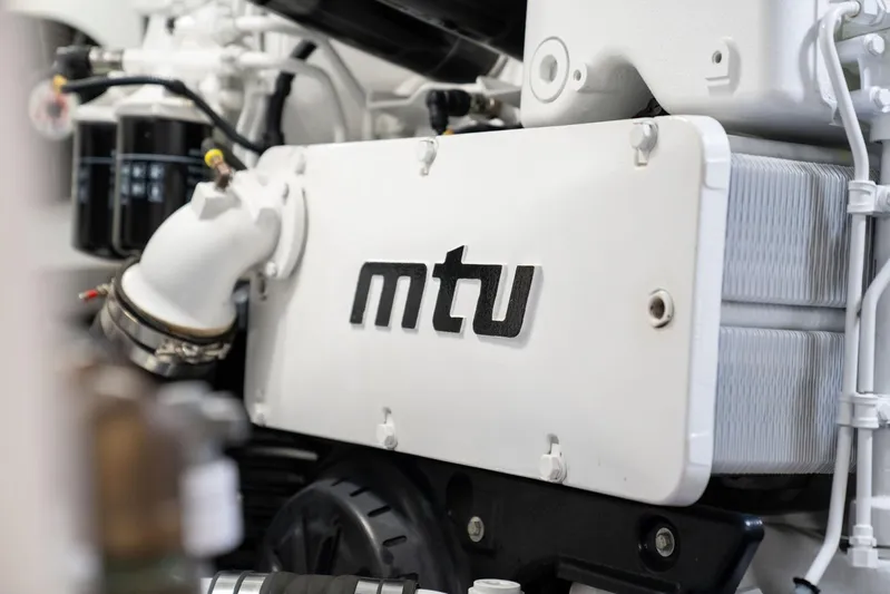 Wrapped Up Yacht Photos Pics 72 Viking