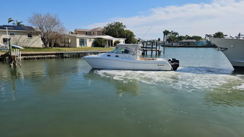 K Dee Yacht Photos Pics 