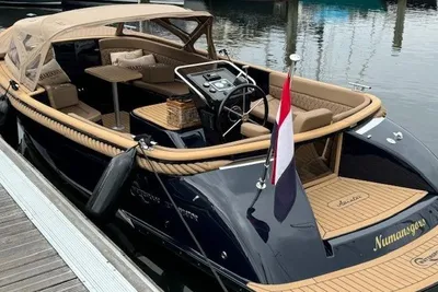 2023 Waterspoor 717 aviator & KERST- EN OUDEJAARSSHOW