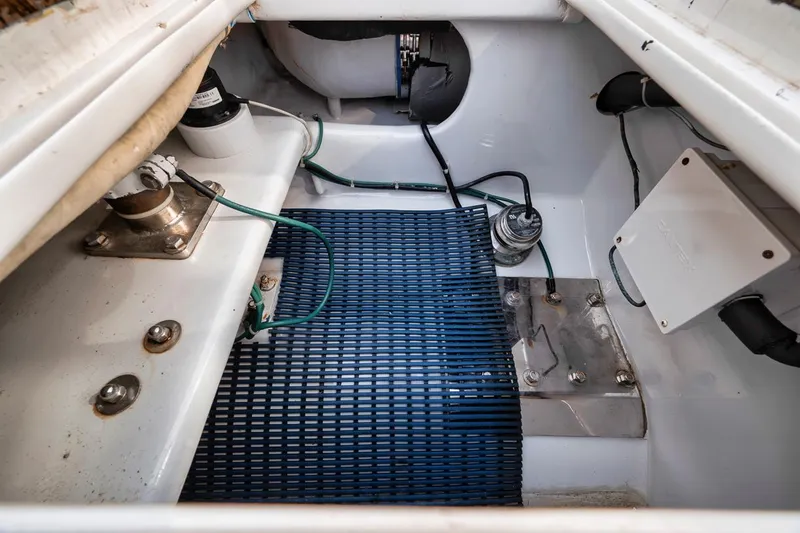  Yacht Photos Pics Engine compartment of a 1996 Garlington 44 Express boat, featuring wiring and components.