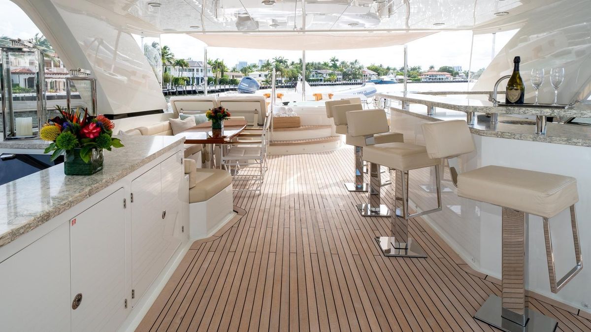 2020 Ocean Alexander 100 