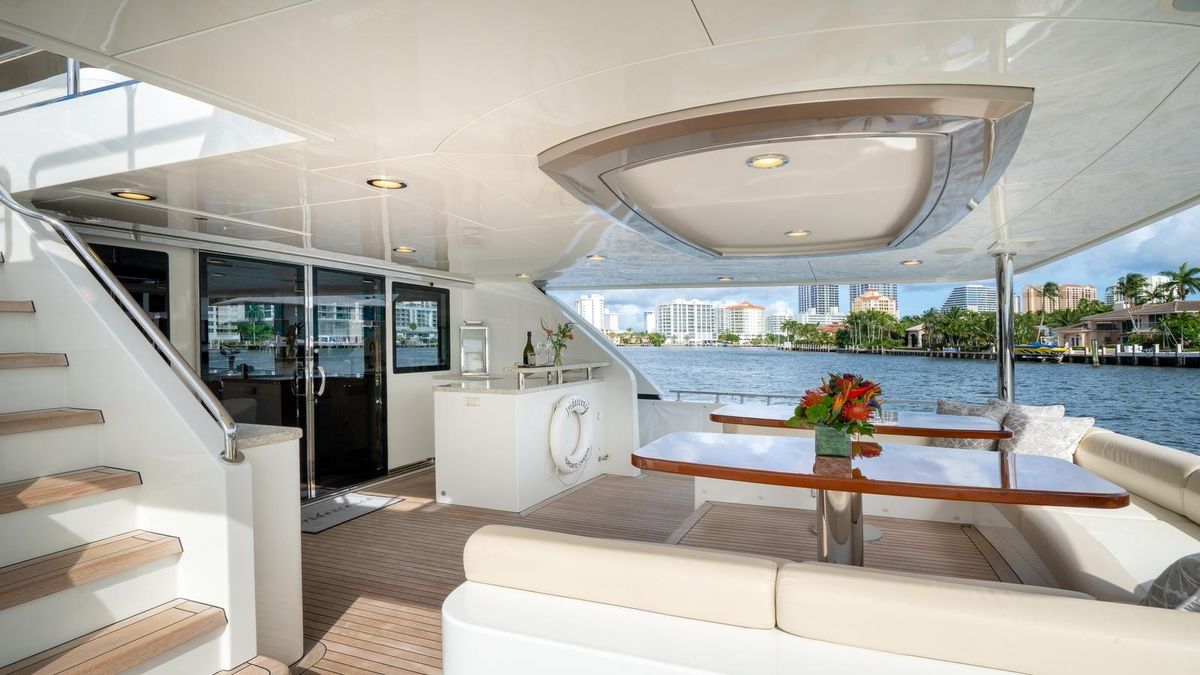 2020 Ocean Alexander 100 