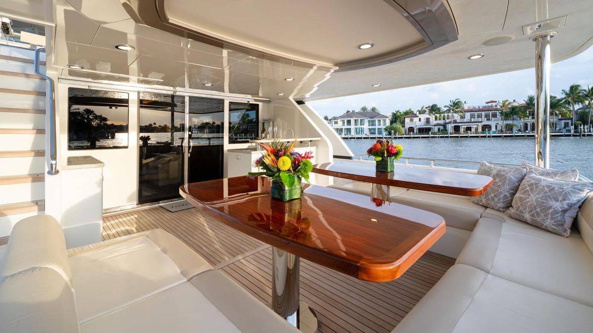 2020 Ocean Alexander 100 