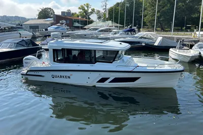 2023 Quarken 27 Cabin