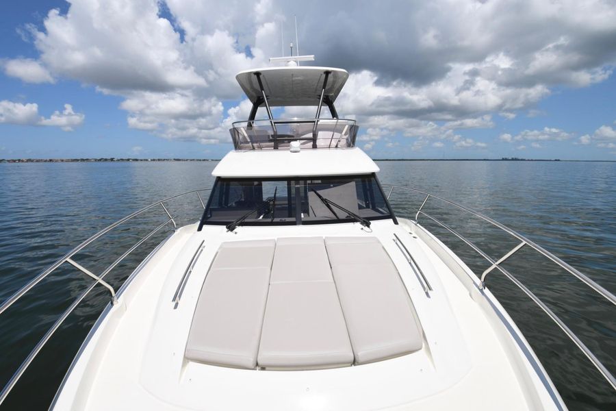 2020 Prestige 420 Flybridge