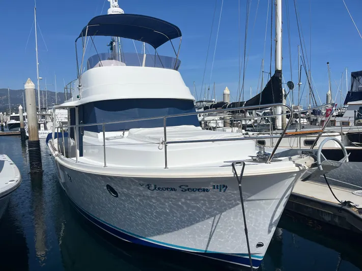 Eleven Seven Yacht Photos Pics 
