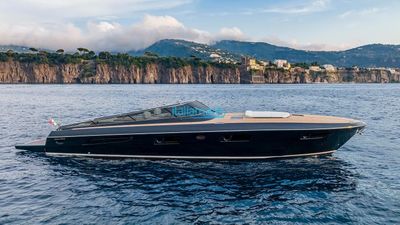 Yacht