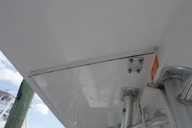 Finale Yacht Photos Pics 2004 Venture - Hard top