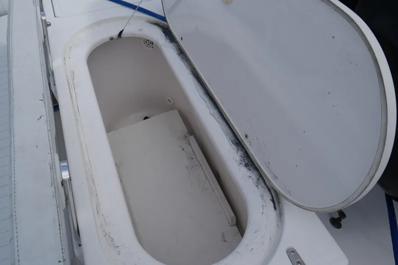 Finale Yacht Photos Pics 2004 Venture -