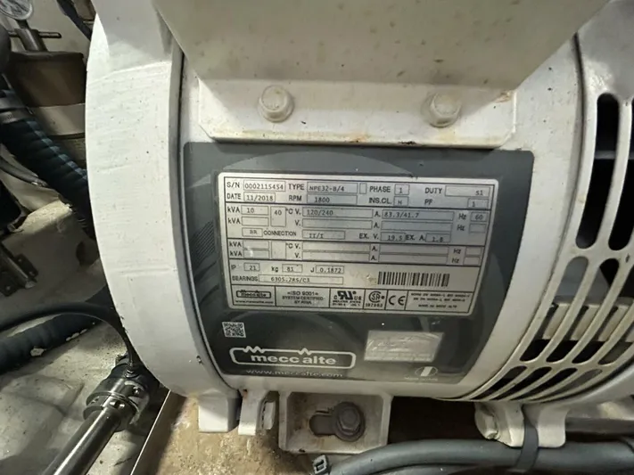 Native Dancer Yacht Photos Pics 