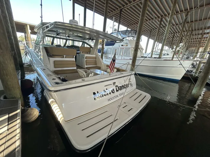 Native Dancer Yacht Photos Pics 