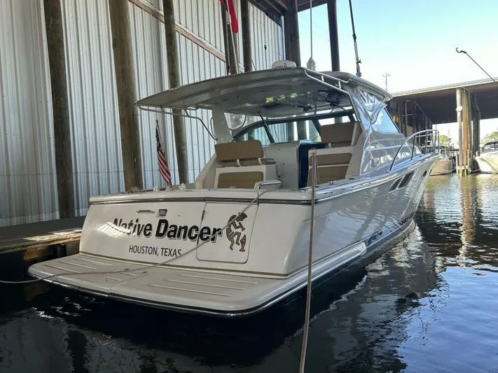 Native Dancer Yacht Photos Pics 