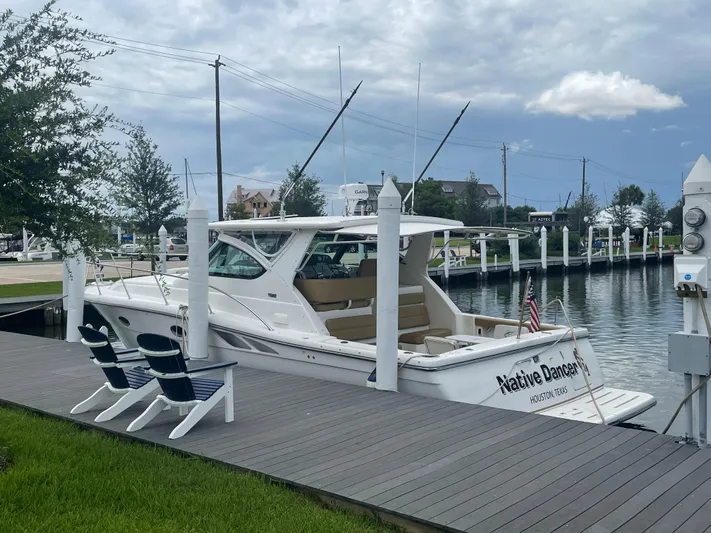 Native Dancer Yacht Photos Pics 