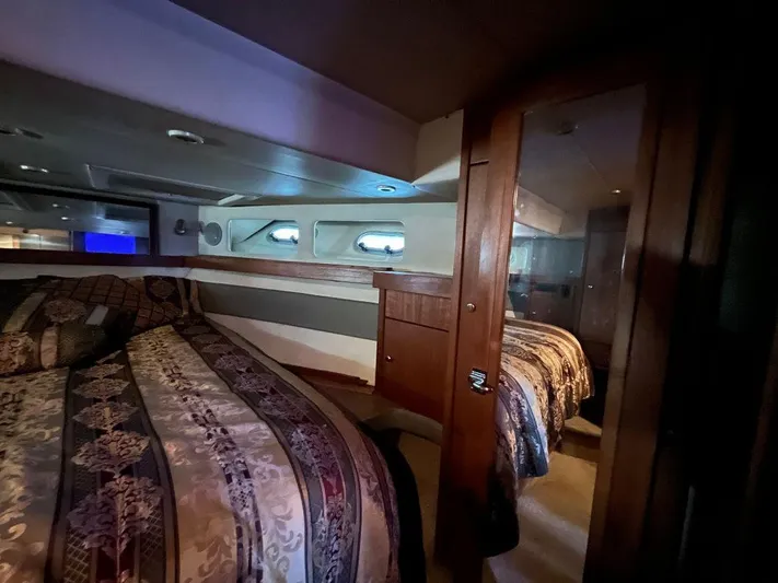 Magna Veritas Yacht Photos Pics 