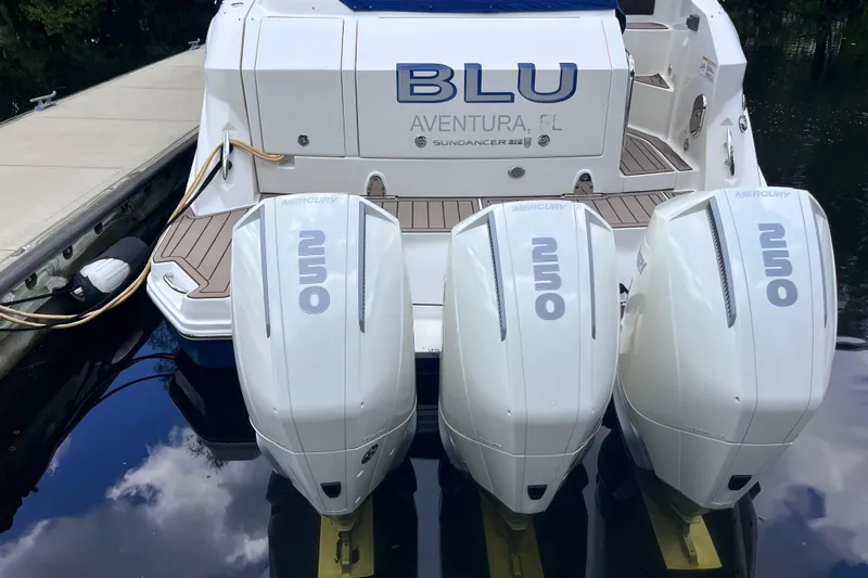 Blu Yacht Photos Pics 2020 Sea Ray Sundancer 320 Outboard with triple Mercury 250 engines docked in Aventura, FL.