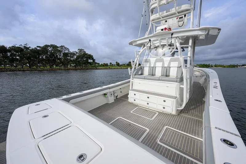 Revelry Yacht Photos Pics 41 Regulator REVELRY - Cockpit with Seating