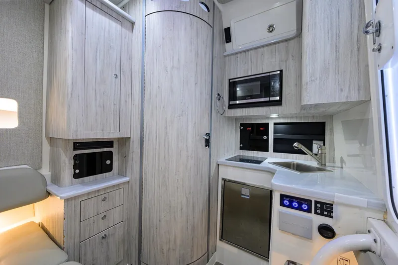 Revelry Yacht Photos Pics 41 Regulator REVELRY - Cabin Galley