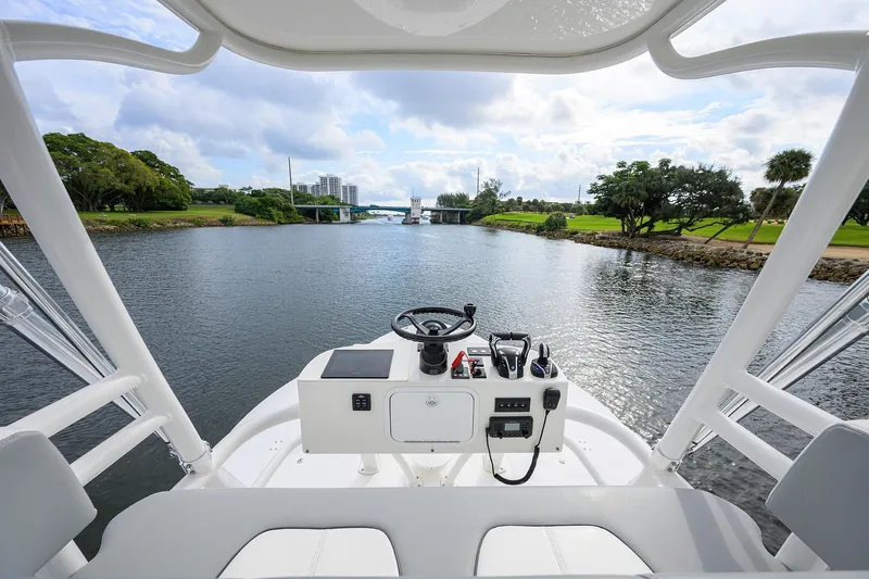 Revelry Yacht Photos Pics 41 Regulator REVELRY - Tower