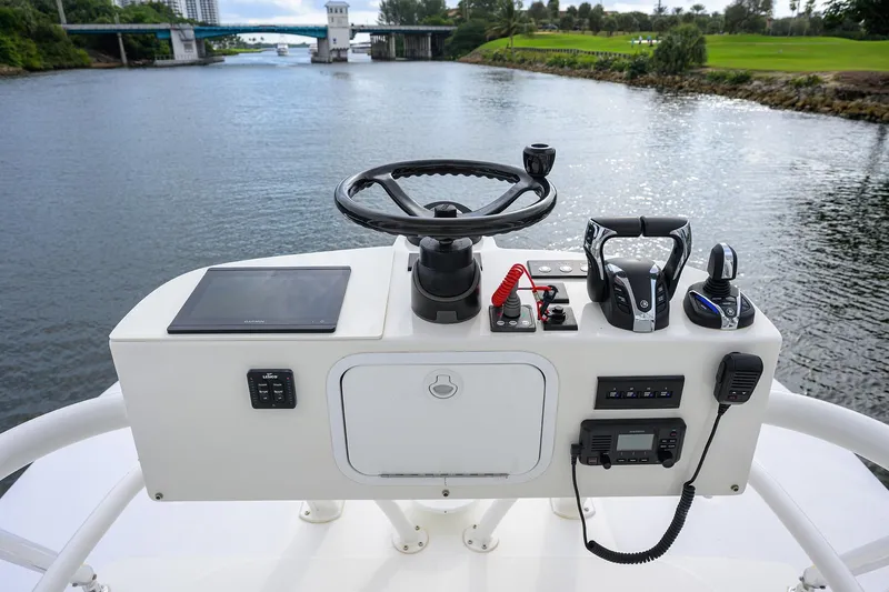 Revelry Yacht Photos Pics 41 Regulator REVELRY - Tower