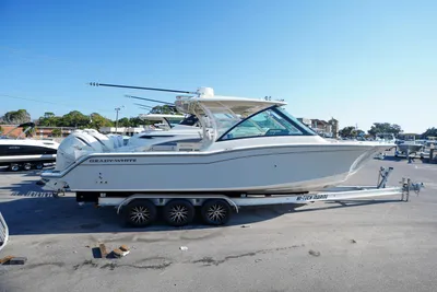 Grady-White Freedom 325