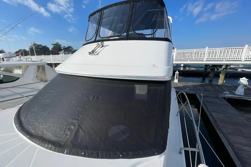 Hobe Yacht Photos Pics HOUSE LOOKING AFT