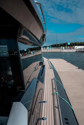 Explorer 1 Yacht Photos Pics Ridas 62