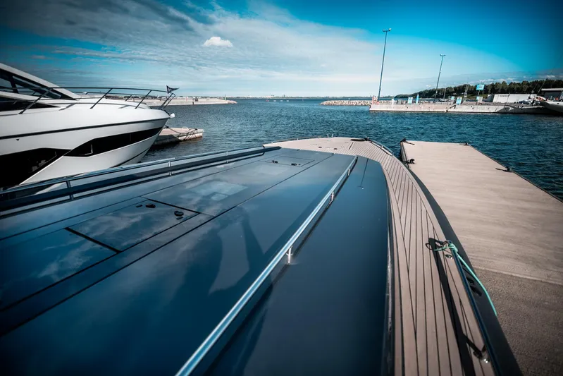 Explorer 1 Yacht Photos Pics Ridas 62