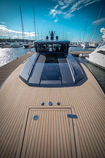 Explorer 1 Yacht Photos Pics Ridas 62