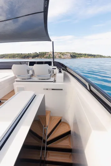 Mini K2 Yacht Photos Pics 