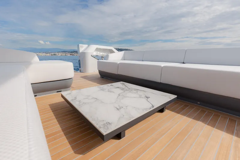 Mini K2 Yacht Photos Pics 