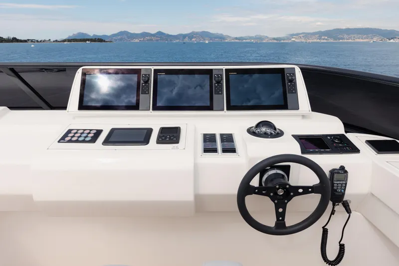 Mini K2 Yacht Photos Pics 