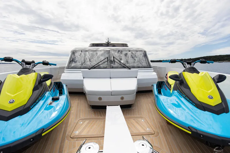 Mini K2 Yacht Photos Pics 