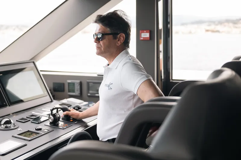 Mini K2 Yacht Photos Pics 