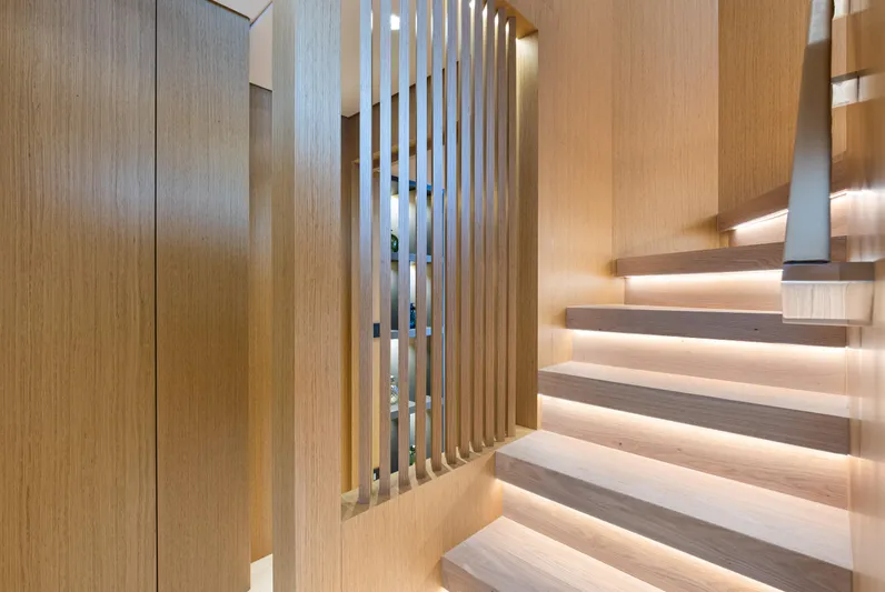 Mini K2 Yacht Photos Pics 