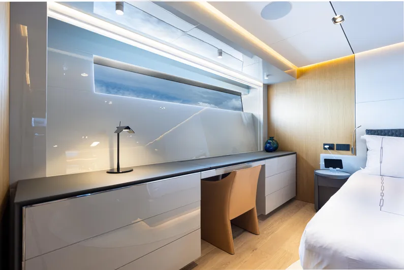 Mini K2 Yacht Photos Pics 