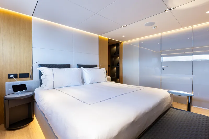 Mini K2 Yacht Photos Pics 